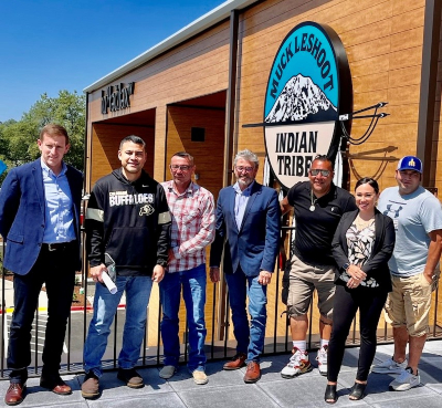 Felleman with members of the Muckleshoot Tribal government..
