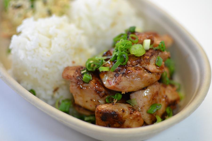 Food from Poke to the Max.
