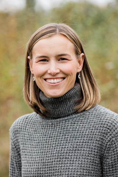 Lauren Offenbecher headshot.