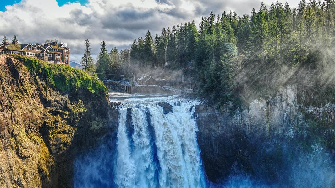 Snoqualmie Falls.
