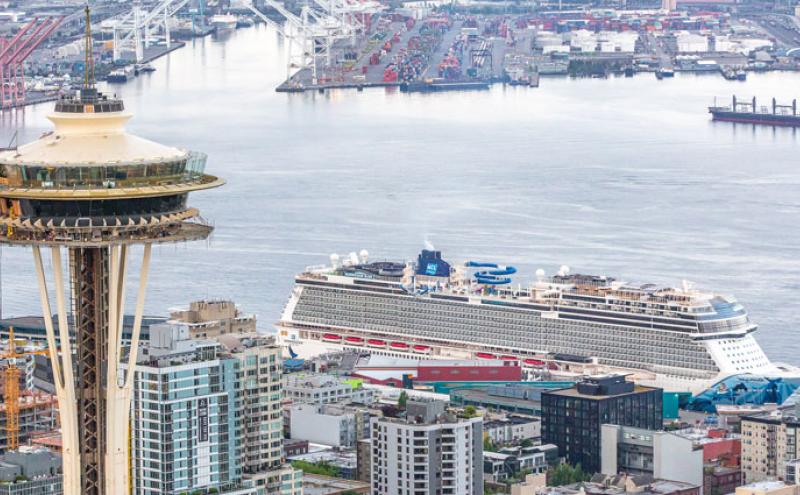 The Norwegian Bliss Arrives in Seattle