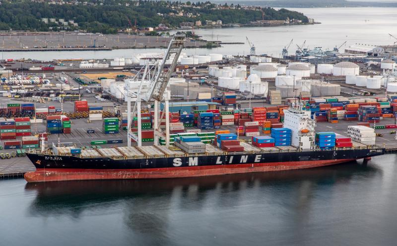 The SM Qingdao at Terminal 18, Port of Seattle.