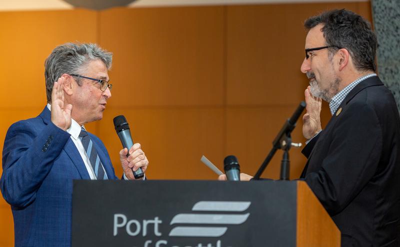 Leonard Forsman swears Commissioner Fred Felleman into a second term.