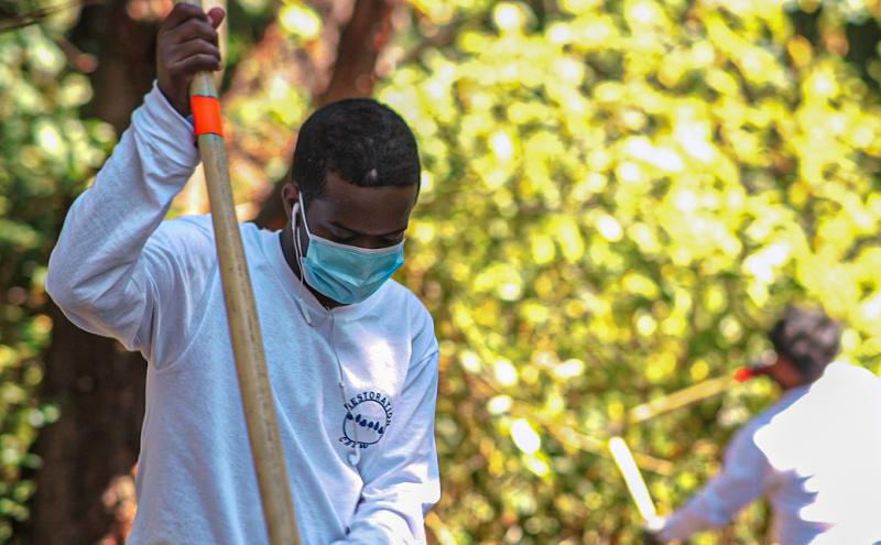 Youth volunteer at a planting event in the South King County region, April 2020