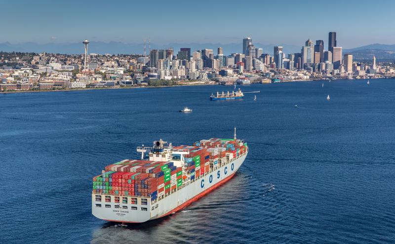 Cosco "Taicang" container vessel approaches the Seattle waterfront, Sept. 2015