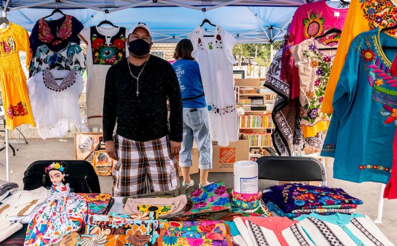 Latino craft booth at the Duwamish festival