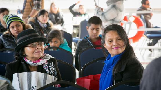Multilingual boat tour.