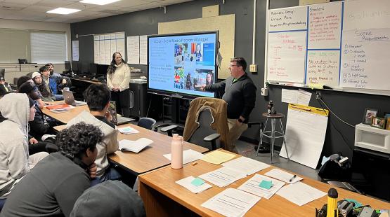 Port staff present to Puget Sound Skills Center students.